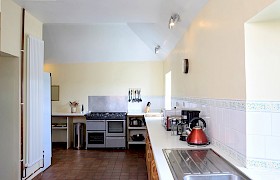 Guest kitchen for shared use